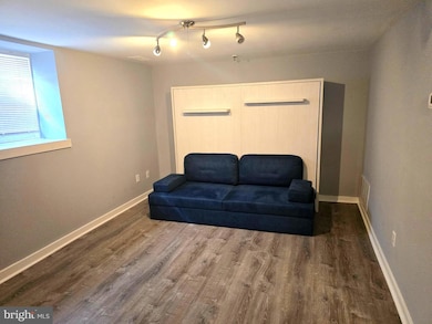 922 Montgomery Ave unit J5, Bryn Mawr, PA 19010 - photo 4