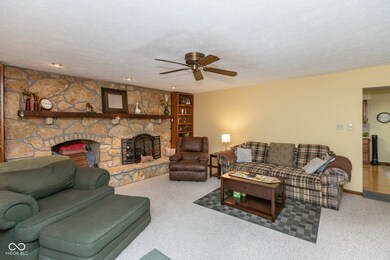 160 Park Forest Dr S, Franklin, IN 46131 - photo 3