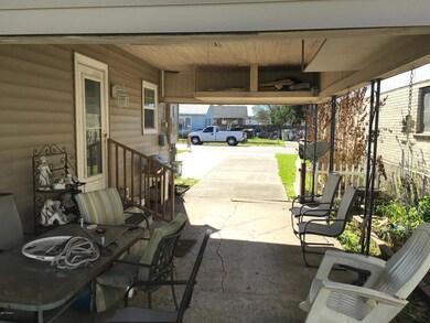 216 Carport 2