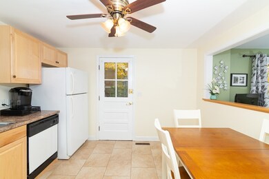 1030 Waverly St unit 1030, Framingham, MA 01702 - photo 5