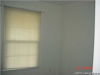 6508 Lantana Ct, Louisville, KY 40229 - photo 6