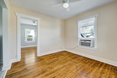 708 1/2 W Cottage St unit garage, Houston, TX 77009 - photo 4