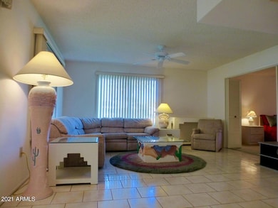 10525 W Wheatridge Dr, Sun City, AZ 85373 - photo 6