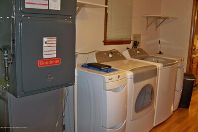 1004 CENTER ST 014