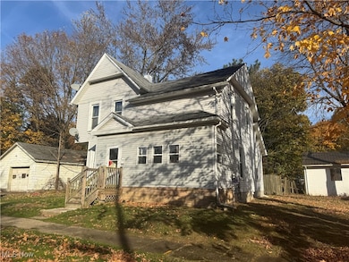 1017 Walnut St, Kent, OH 44240 - photo 4