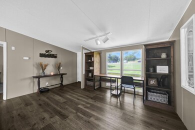 411 Stonebridge Ct, Weatherford, TX 76085 - photo 6