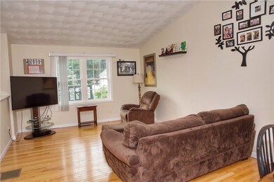 30 Seneca St, Warwick, RI 02886 - photo 3
