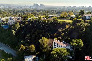 1301 N Beverly Dr, Beverly Hills, CA 90210 - photo 3
