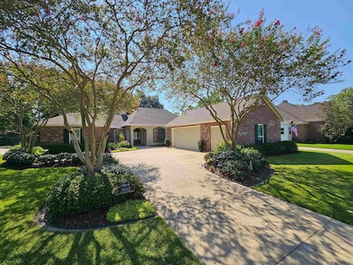 10327 Rustic Oak Dr, Baton Rouge, LA 70810 - photo 2