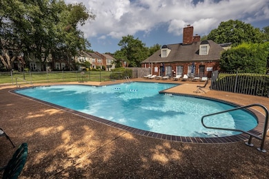 8161 Hunters Grove Ln, Germantown, TN 38138 - photo 2