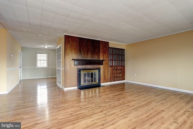 3358 Crumpton S, Laurel, MD 20724 - photo 3