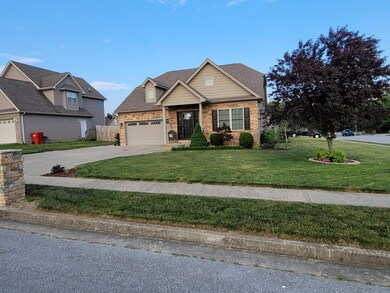100 Leann Ln, Nicholasville, KY 40356 - photo 2