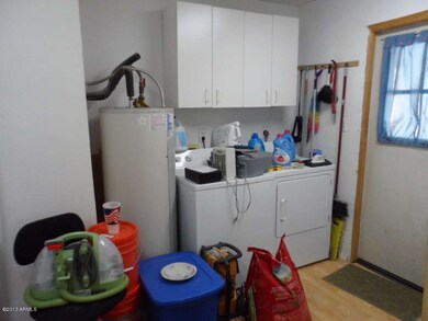 LAUNDRY ROOM W/ EXIT