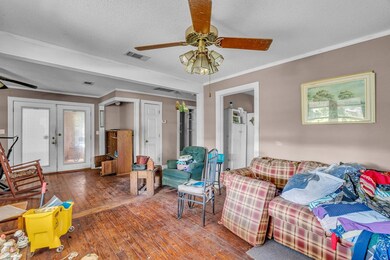 805 Howe St, McComb, MS 39648 - photo 3