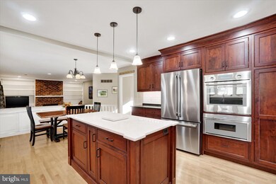 277 Pine View Ln, York, PA 17403 - photo 3