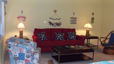 804 S Memorial Blvd unit 3B, Kill Devil Hills, NC 27948 - photo 3