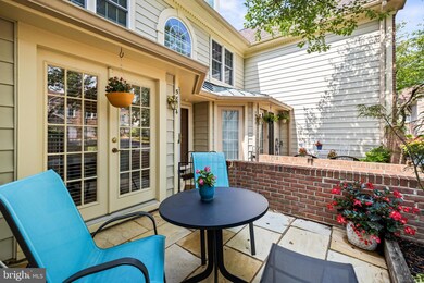 5804 Linden Square Ct unit 41, Rockville, MD 20852 - photo 4