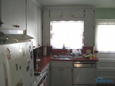 3835 Bellevue Rd, Toledo, OH 43613 - photo 6