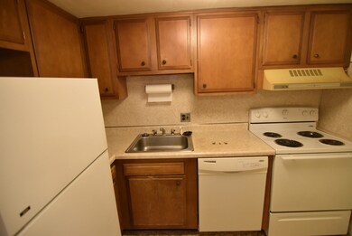 1819 Beacon St unit 2, Brookline, MA 02445 - photo 3