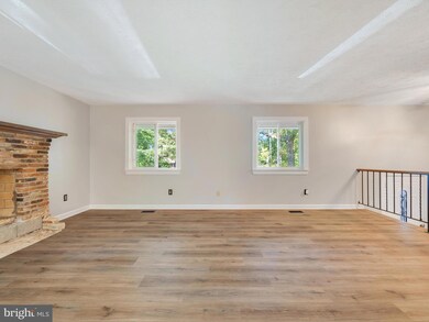 8383 Sycamore Rd, Millersville, MD 21108 - photo 6