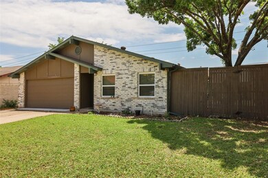 6024 Maple Ln, Rowlett, TX 75089 - photo 2