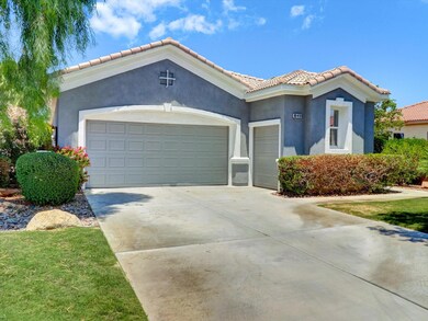 003-80418 Dumphries Court-3