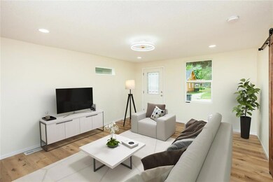 845 E 24th Ct, Des Moines, IA 50317 - photo 5