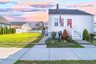 15 Puritan St, South Dartmouth, MA 02748 - photo 2