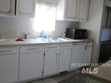 1020 S Elder St unit 1, Nampa, ID 83686 - photo 3