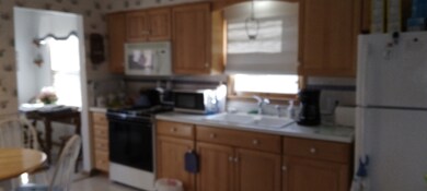 2725 W Cheyenne Rd, Waukegan, IL 60087 - photo 7