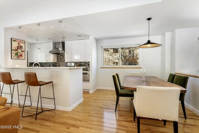 1466 Deer Blvd-003