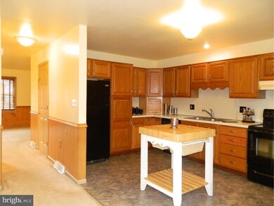 418 Grove Ave, Mohnton, PA 19540 - photo 7