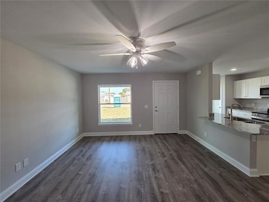 135 Pierce St, Lake Wales, FL 33859 - photo 4