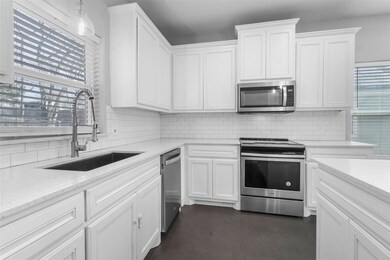 417 W Walker St, Denison, TX 75020 - photo 7