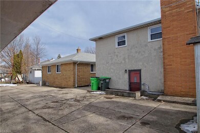 29527 Wood St, Wickliffe, OH 44092 - photo 3