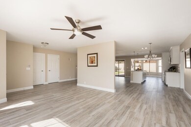 4316EJaniceWayPhoenix-3