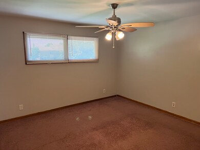 1751 Greene Ct unit C, Aurora, IL 60506 - photo 5