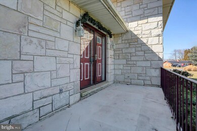 125 Kennedy Dr, Chambersburg, PA 17201 - photo 5