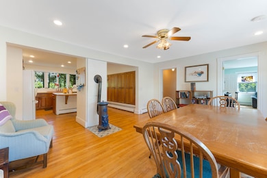 390 Front St_116