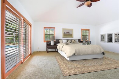 LR 2 327 Palm Blvd