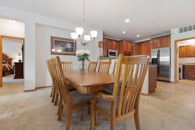 1385 Scarboro Rd unit 204, Schaumburg, IL 60193 - photo 5