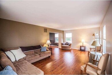 1111 Tara Dr, Williamstown, NJ 08094 - photo 5