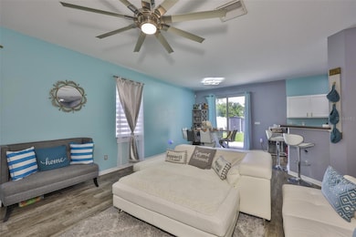 6314 Magnolia Trails Ln, Gibsonton, FL 33534 - photo 7