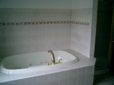 22 Apple Ave, North Middletown, NJ 07748 - photo 5