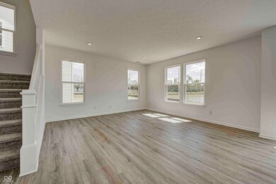 2008 Oak Leaf Way, Shelbyville, IN 46176 - photo 5