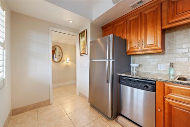 3050 N Palm Aire Dr unit 609, Pompano Beach, FL 33069 - photo 5