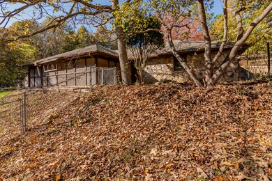 398OldMillRdLampe-2Exteriors(2)