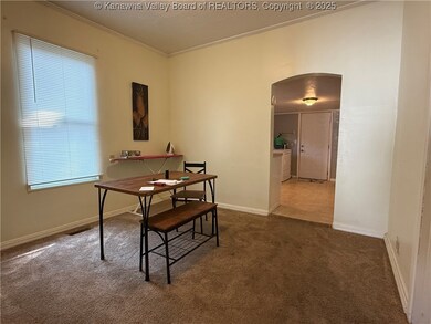 721 Garvin Ave, Charleston, WV 25302 - photo 4