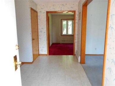 24 Cornish Dr, Westfield, MA 01085 - photo 4