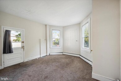 107 Walnut Ave unit 4, Ardmore, PA 19003 - photo 3